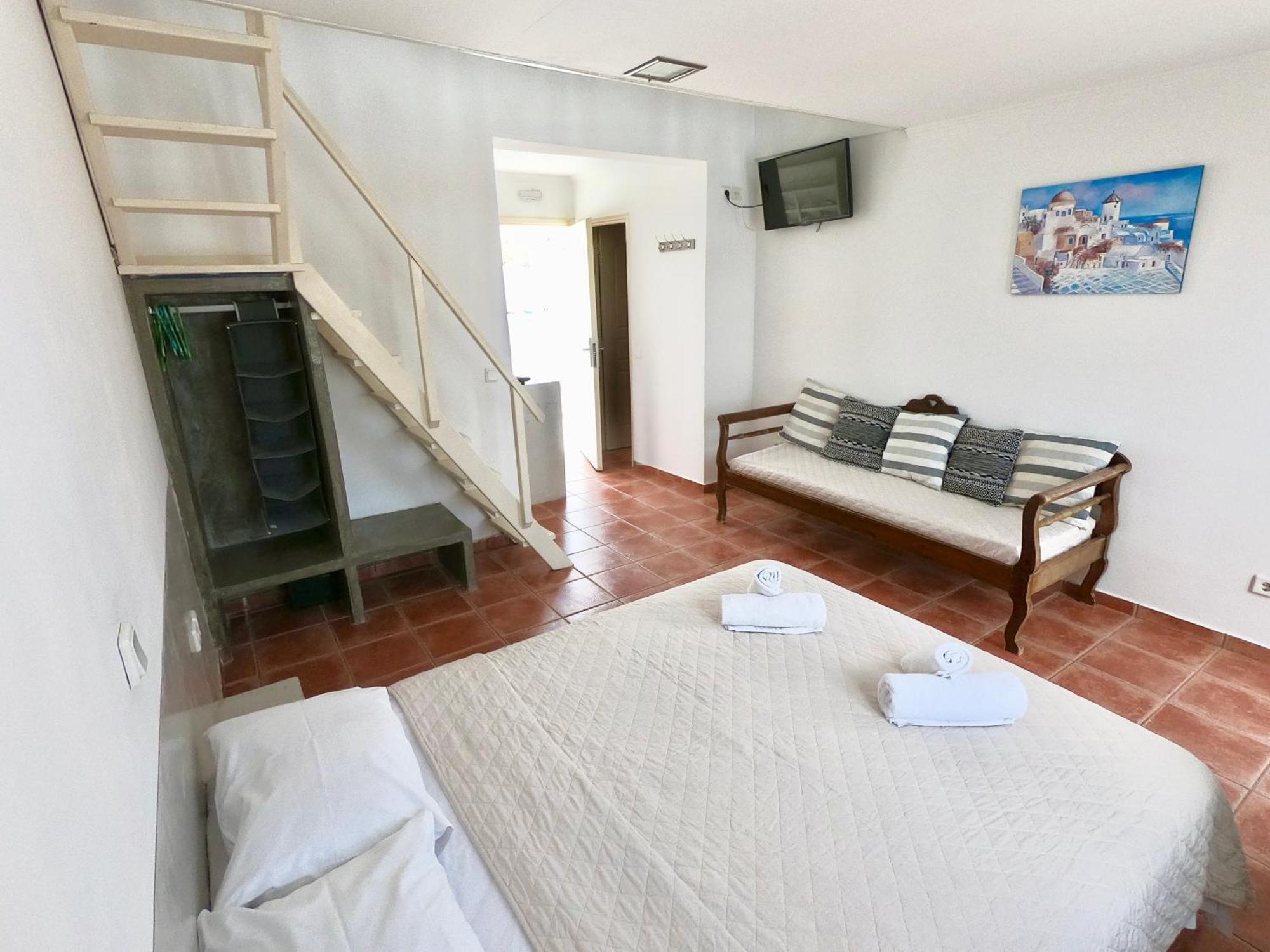 Anny Studios & Rooms Perissa Beach Екстер'єр фото