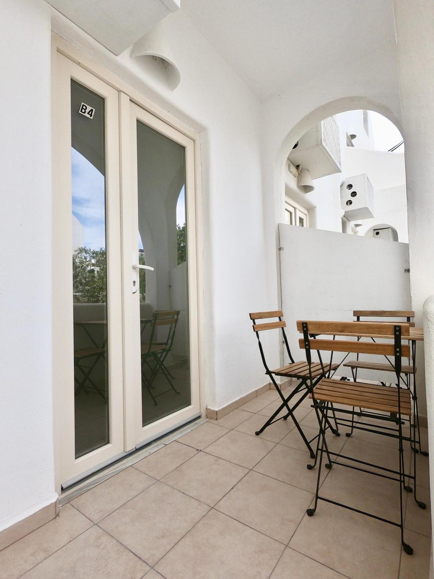 Anny Studios & Rooms Perissa Beach Екстер'єр фото