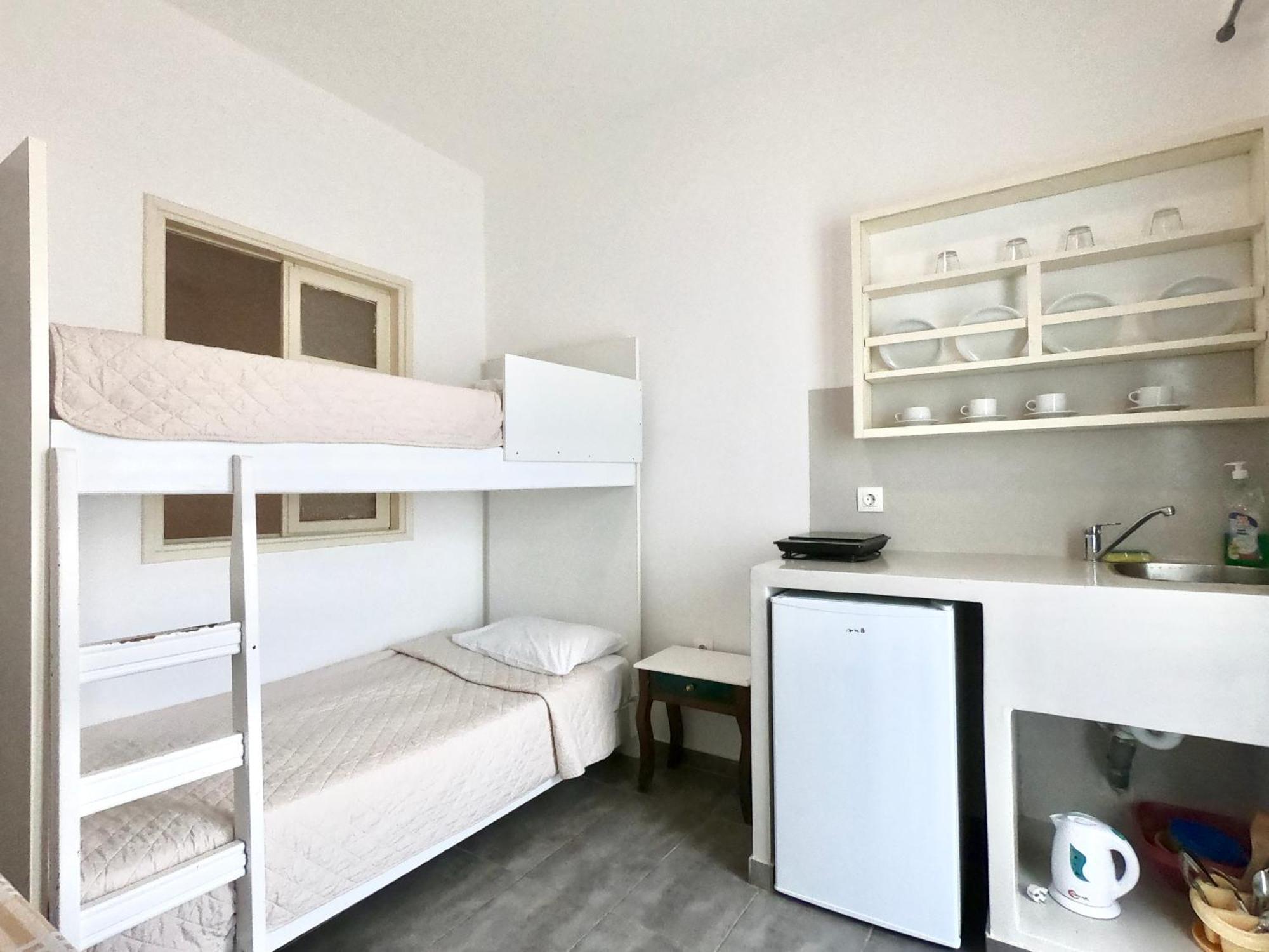 Anny Studios & Rooms Perissa Beach Екстер'єр фото